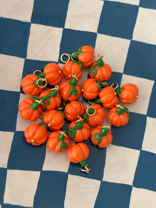Pumpkin Charm (Available only in October)